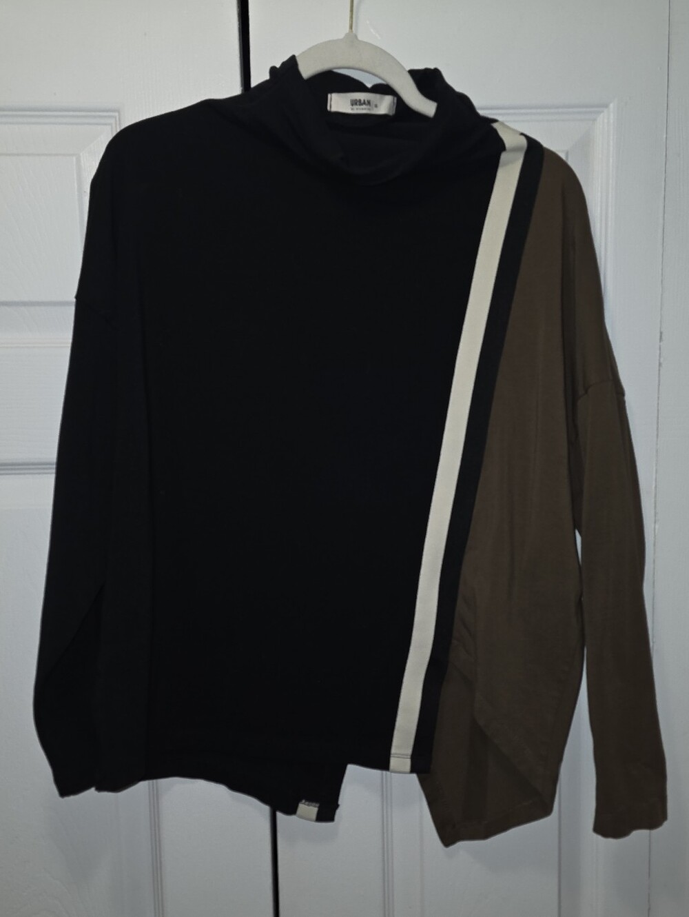 Urban By Alembika Mock Neck Asymmetrical Color Block Oversized Sweatshirt Sz XS